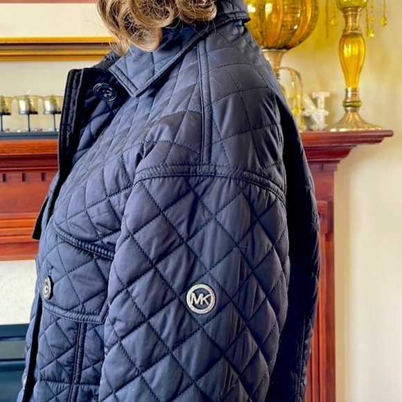 Brand New Michael Kors Black Quilted Stitch Button Up Jacket - Picture 11 of 16